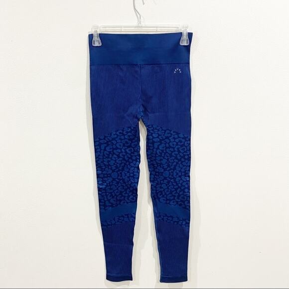 Varley Quincy Tight Navy Leopard Leggings Size Small - Picture 7 of 15